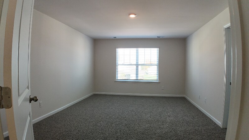 Building Photo - 225 Mosby Dr