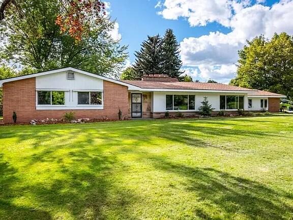 Primary Photo - 2xxx E Monte Vista Dr