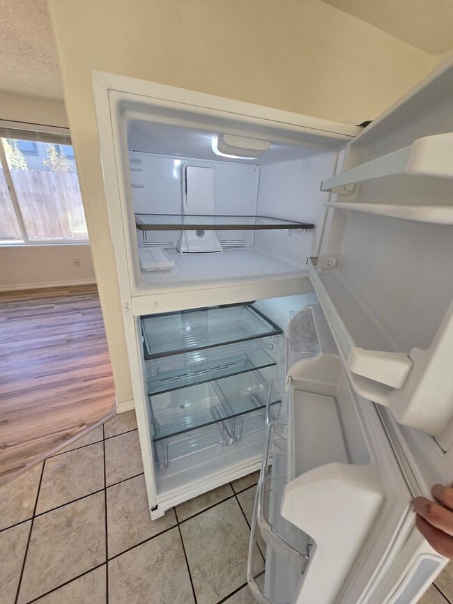 Building Photo - THIS 1 BEDROOM 1 BATH IS A GEM ON THE EAST SIDE OF MEDFORD