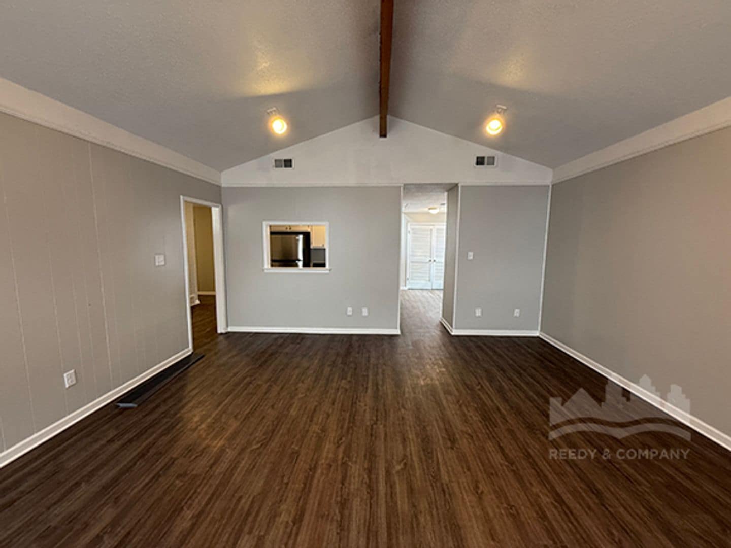 Building Photo - 5700 Ridgetop Dr