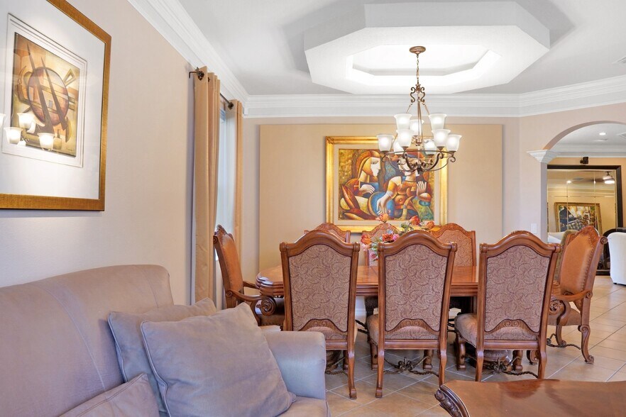 Building Photo - 124 Spring Glen Dr