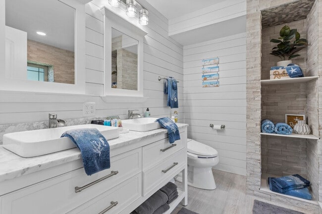 Building Photo - 139 Brady Dr