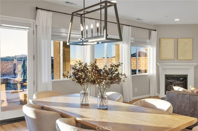 Building Photo - 17066 Takipi Rd