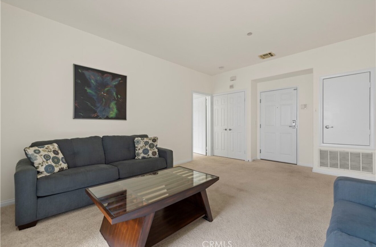 Living room - 9610 Zelzah Ave