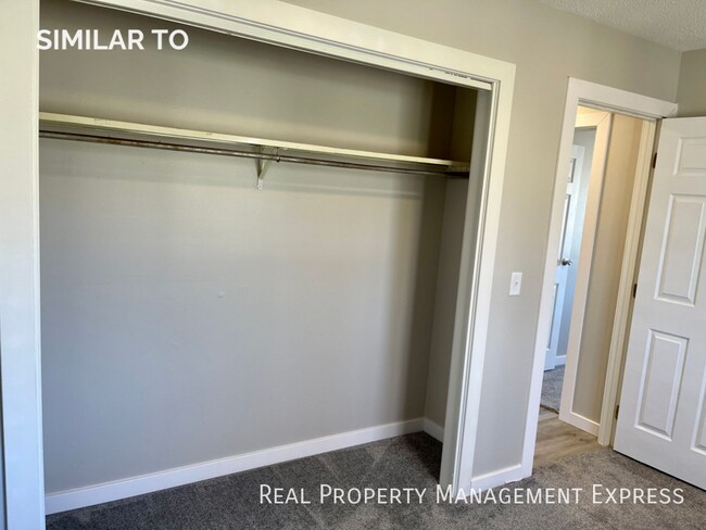 Building Photo - 2 Bedroom Apartment on the West Side