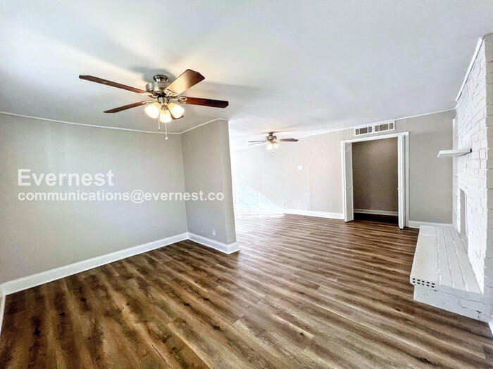 Building Photo - 4146 Rhodes Ave