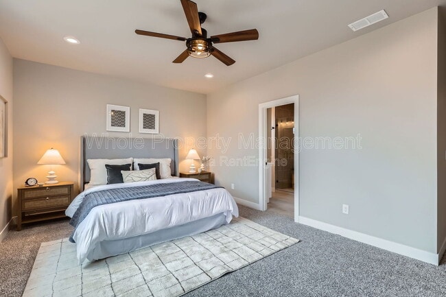 Building Photo - 31 S Gray St