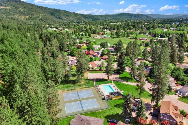 Building Photo - 8290 N Uplands Dr