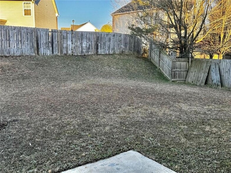 Building Photo - 2990 Storybook Ln