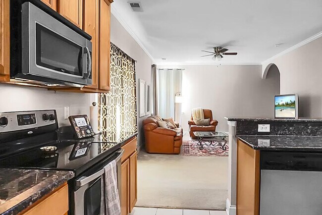 Building Photo - 1519 Thoroughbred Blvd