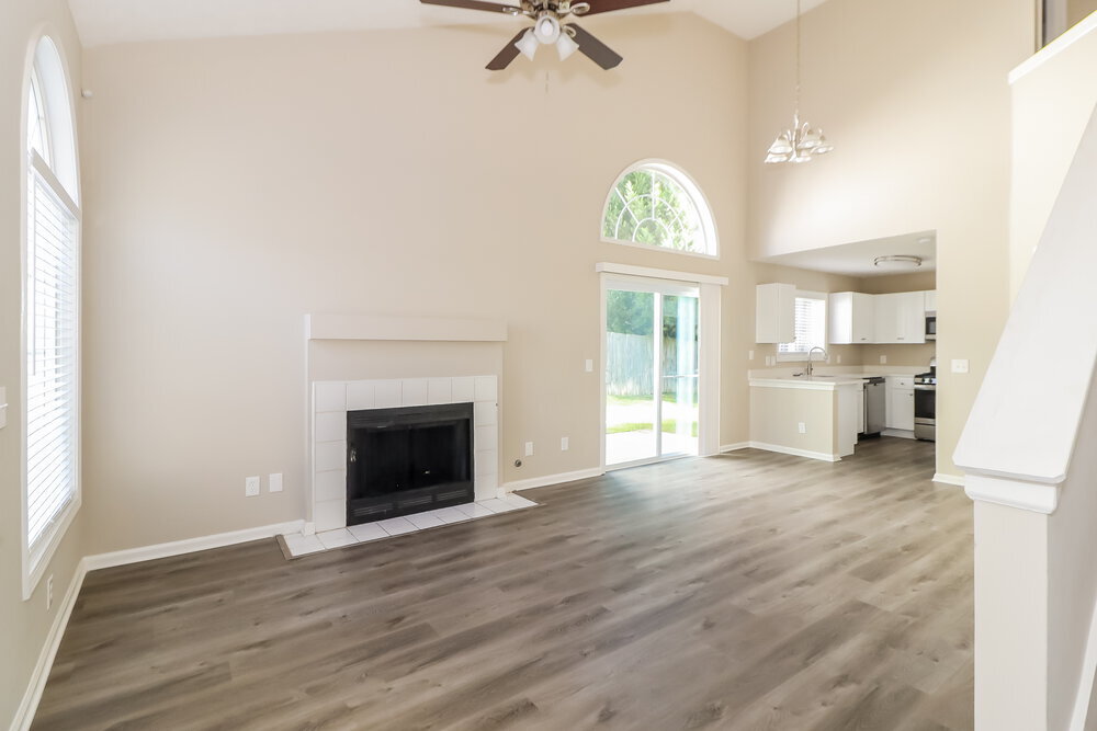 Building Photo - 615 Chantress Ct