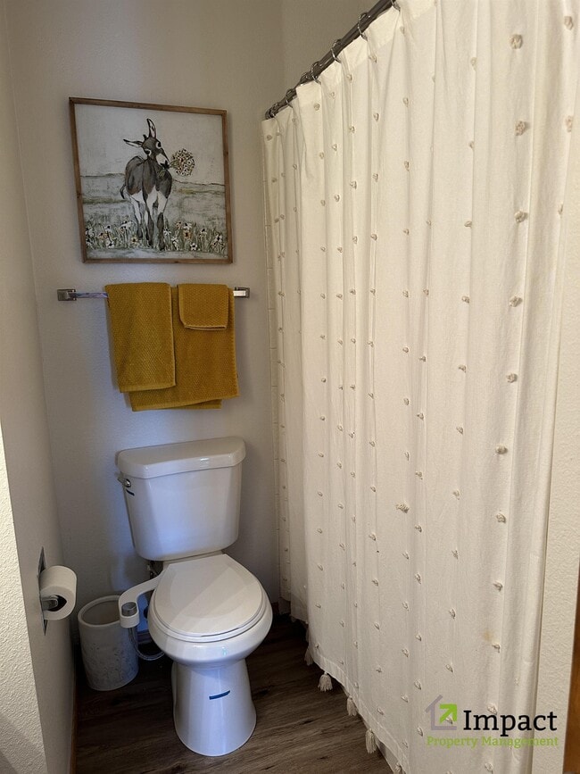 Building Photo - 2510 Plumtree Grove