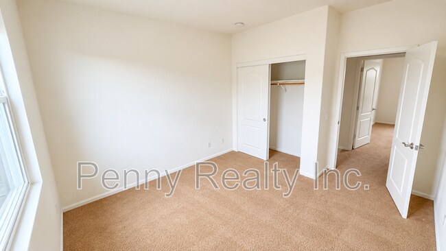 Building Photo - 3011 Pacific Palm Way