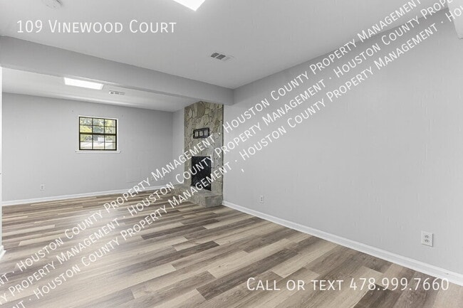 Building Photo - 109 Vinewood Ct