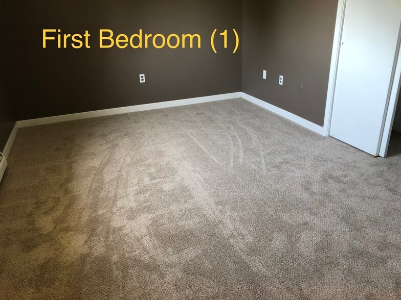 Building Photo - 49 Lincoln Ave