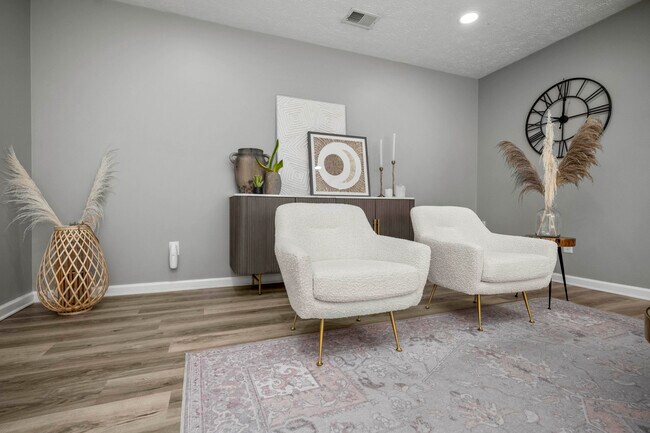 Building Photo - 4016 Kenesaw Dr