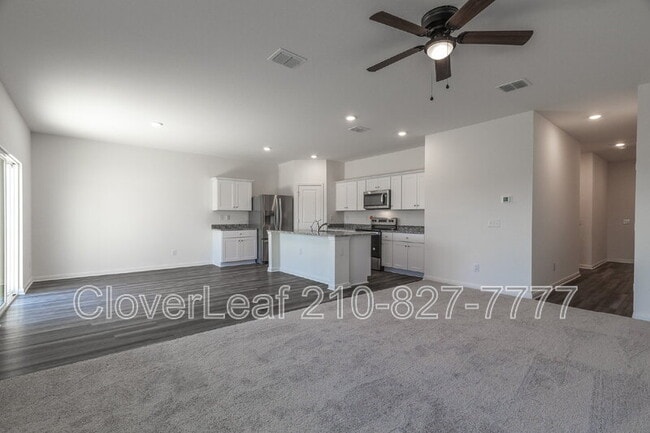 Building Photo - 3122 Dreamweaver