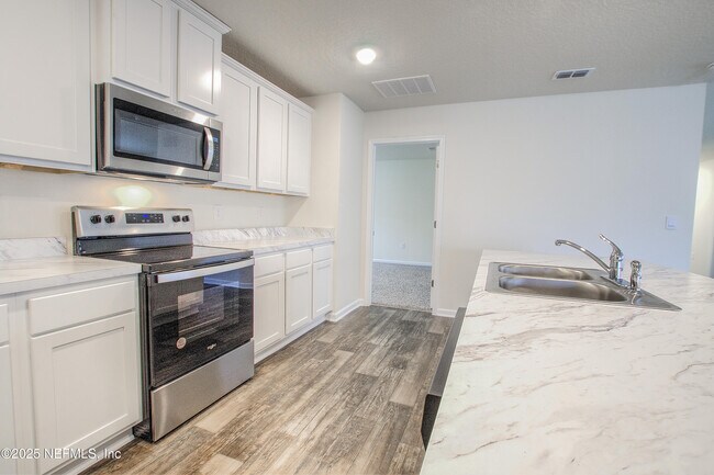 Building Photo - 5716 Bluetick Ct