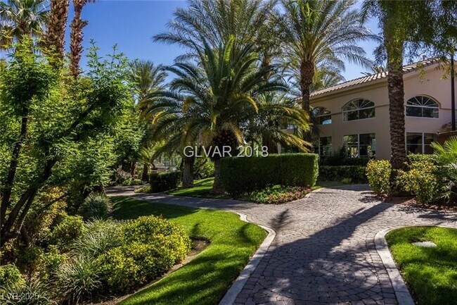 Building Photo - 2050 W Warm Springs Rd