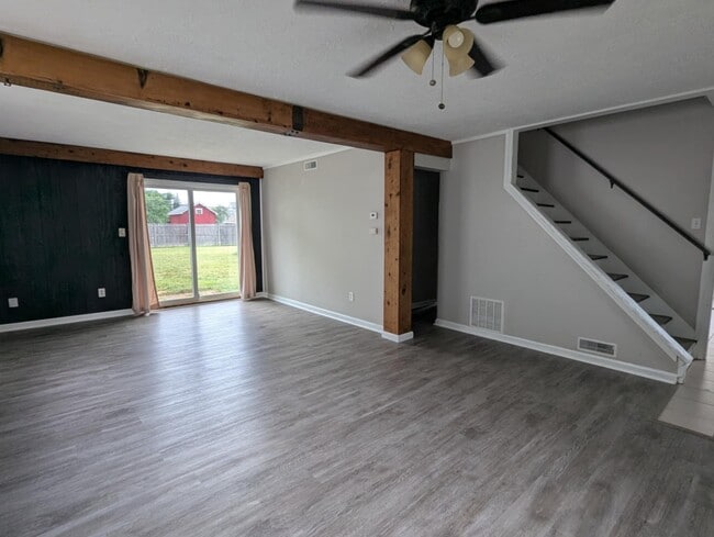 Building Photo - 4770 Forest Rd