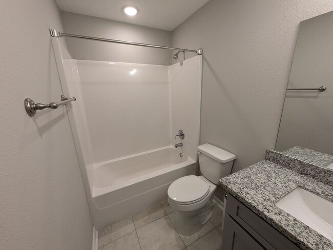 Building Photo - 610 Craig St