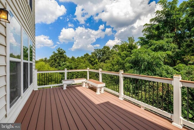 Building Photo - 2451 Silk Ct