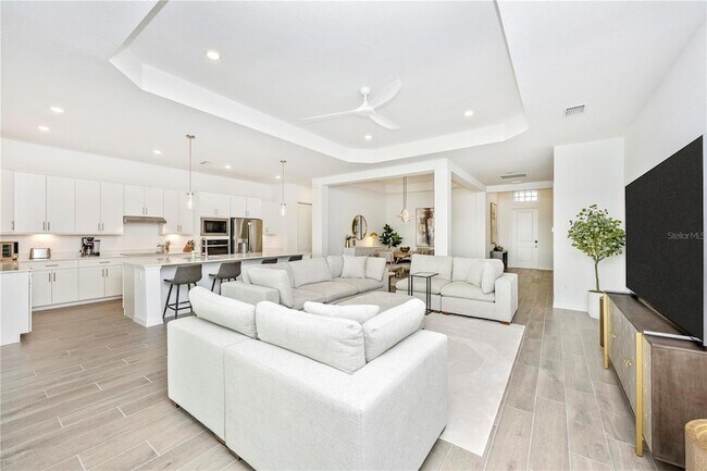 Building Photo - 17662 Santorini Ct