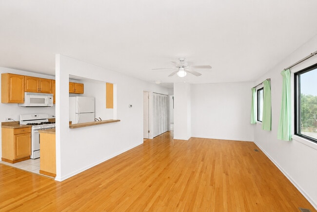 Building Photo - 707 Sunfish Point