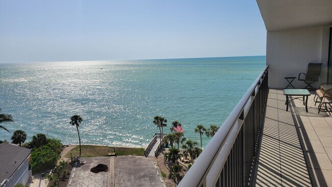 Building Photo - PENDING LEASE-Annual turnkey furnished  2/...