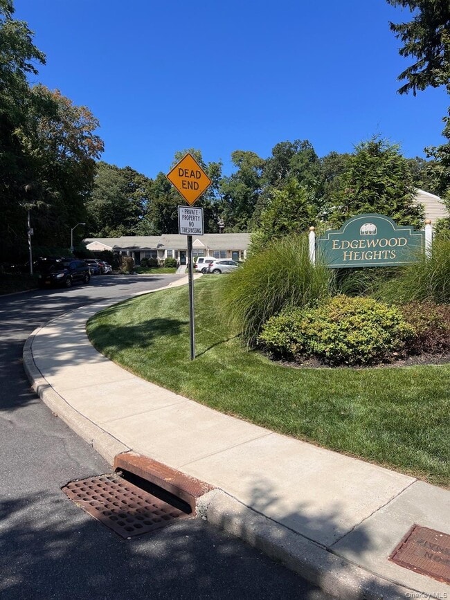 Building Photo - 7 Patriot Ct