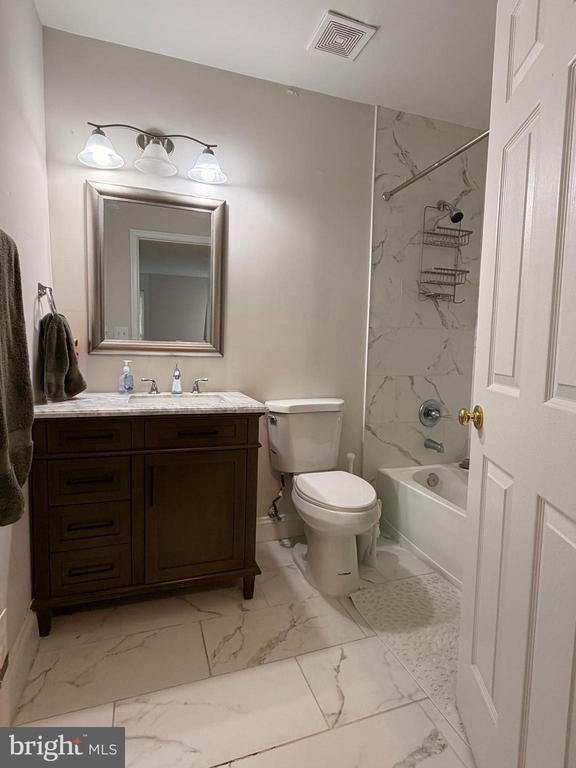 Building Photo - 21174 Domain Terrace