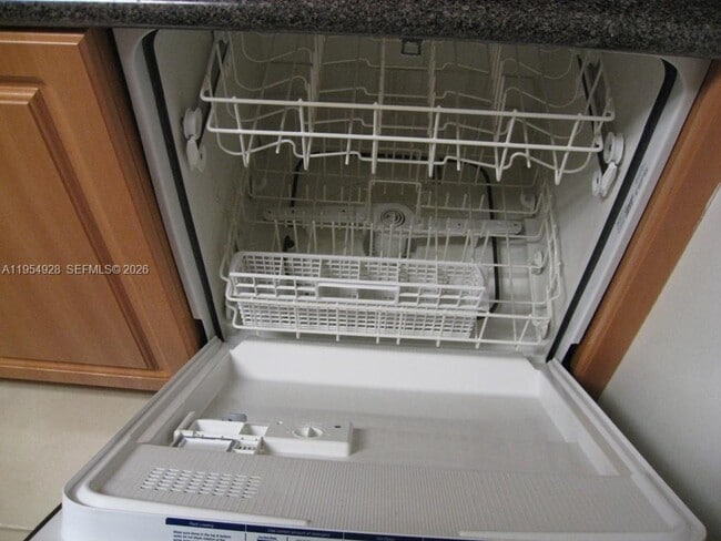 Building Photo - 4650 NW 97th Ct