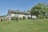 Building Photo - 6100 Cougar Dr
