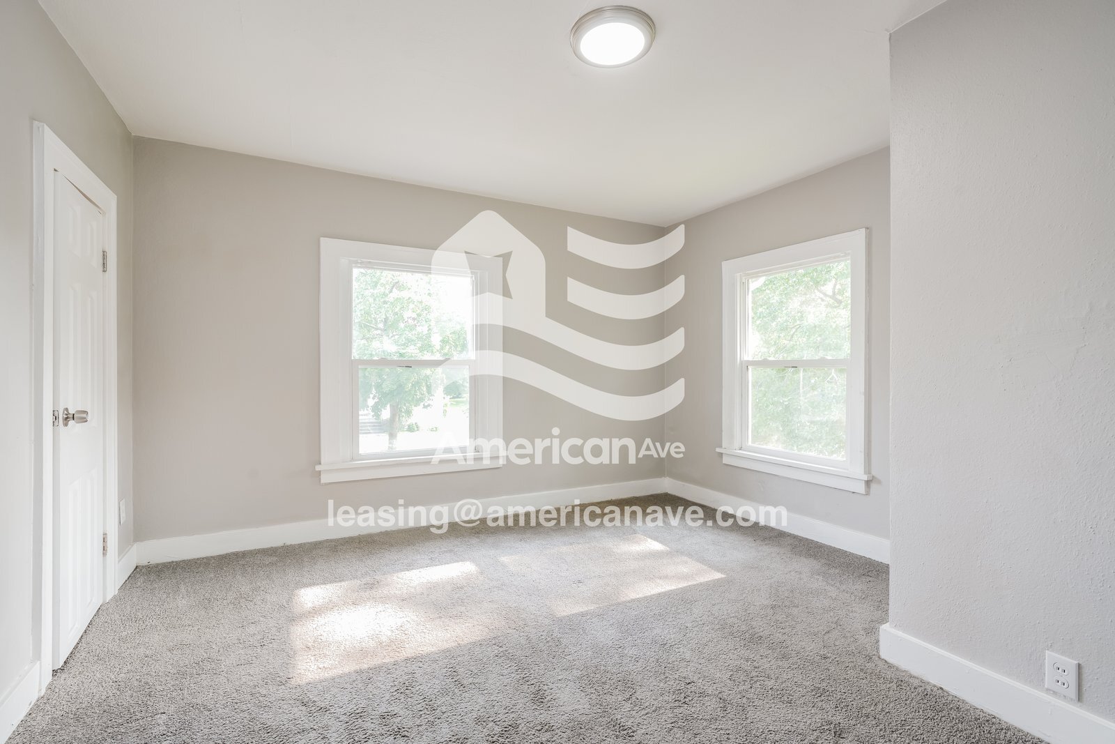 Building Photo - 522 E 3rd St