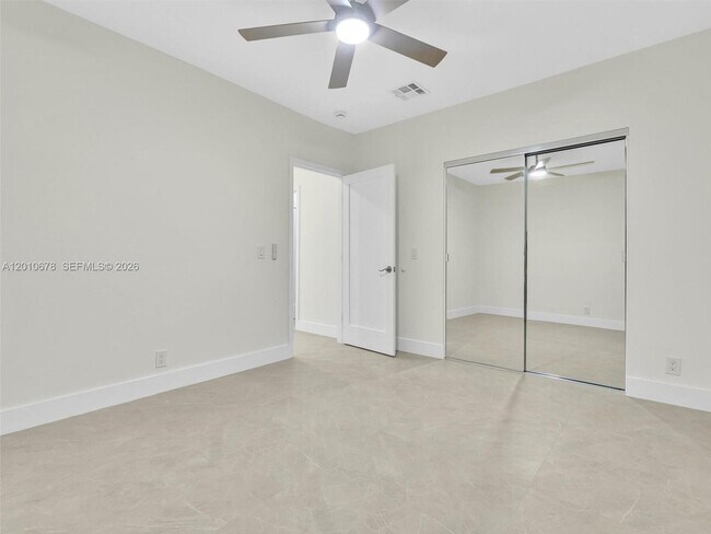 Building Photo - 3863 SW 53rd Pl