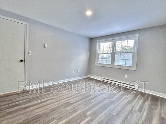 Building Photo - 120 Gallup Hill Rd