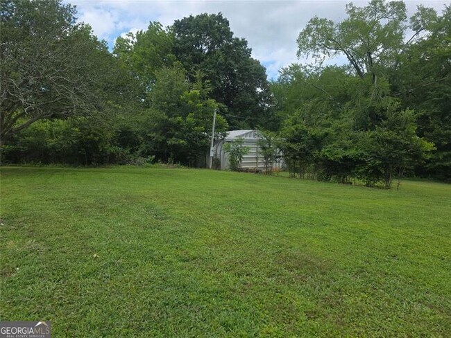 Building Photo - 220 Tuscarora Trail