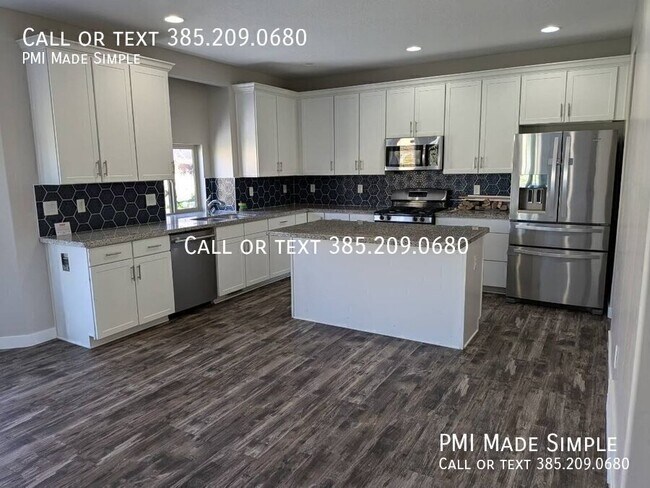 Building Photo - 8995 Cornwall Way