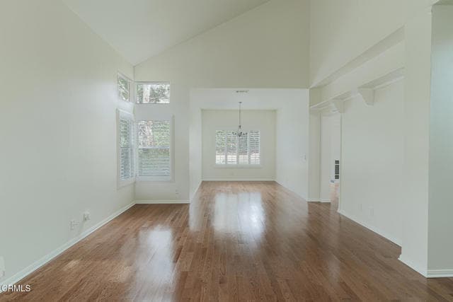 Building Photo - 556 Arapaho St