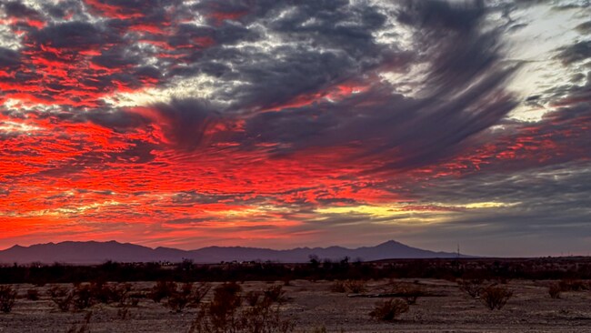 Building Photo - 2152 Calle Mesa Verde