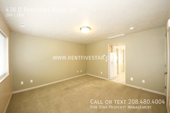 Building Photo - 438 D Pheasant Ridge Dr