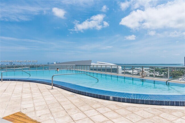Building Photo - 888 Biscayne Blvd