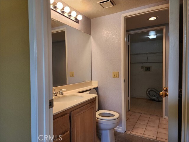 Building Photo - 7350 Greenhaven Ave