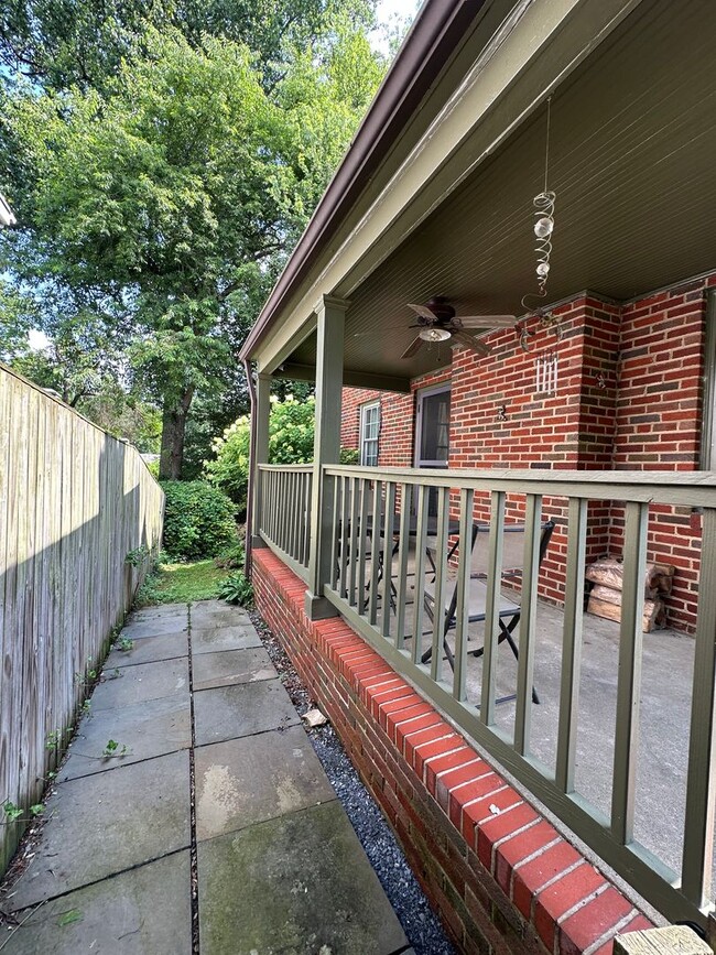 Building Photo - Charming 1930s Stone & Brick Cottage – 3BR...