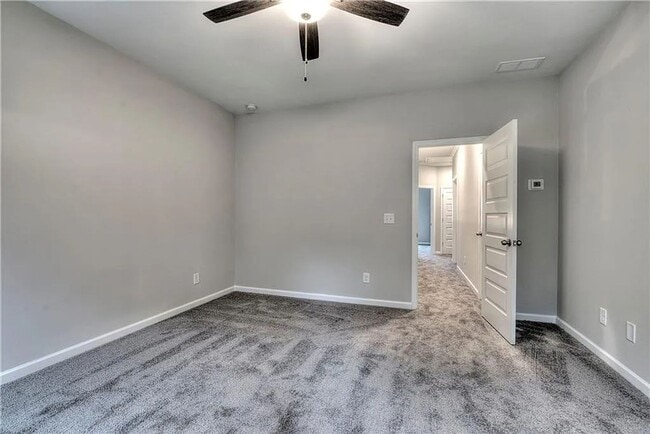 Building Photo - Beautiful NEW home in Cartersville!  Move ...