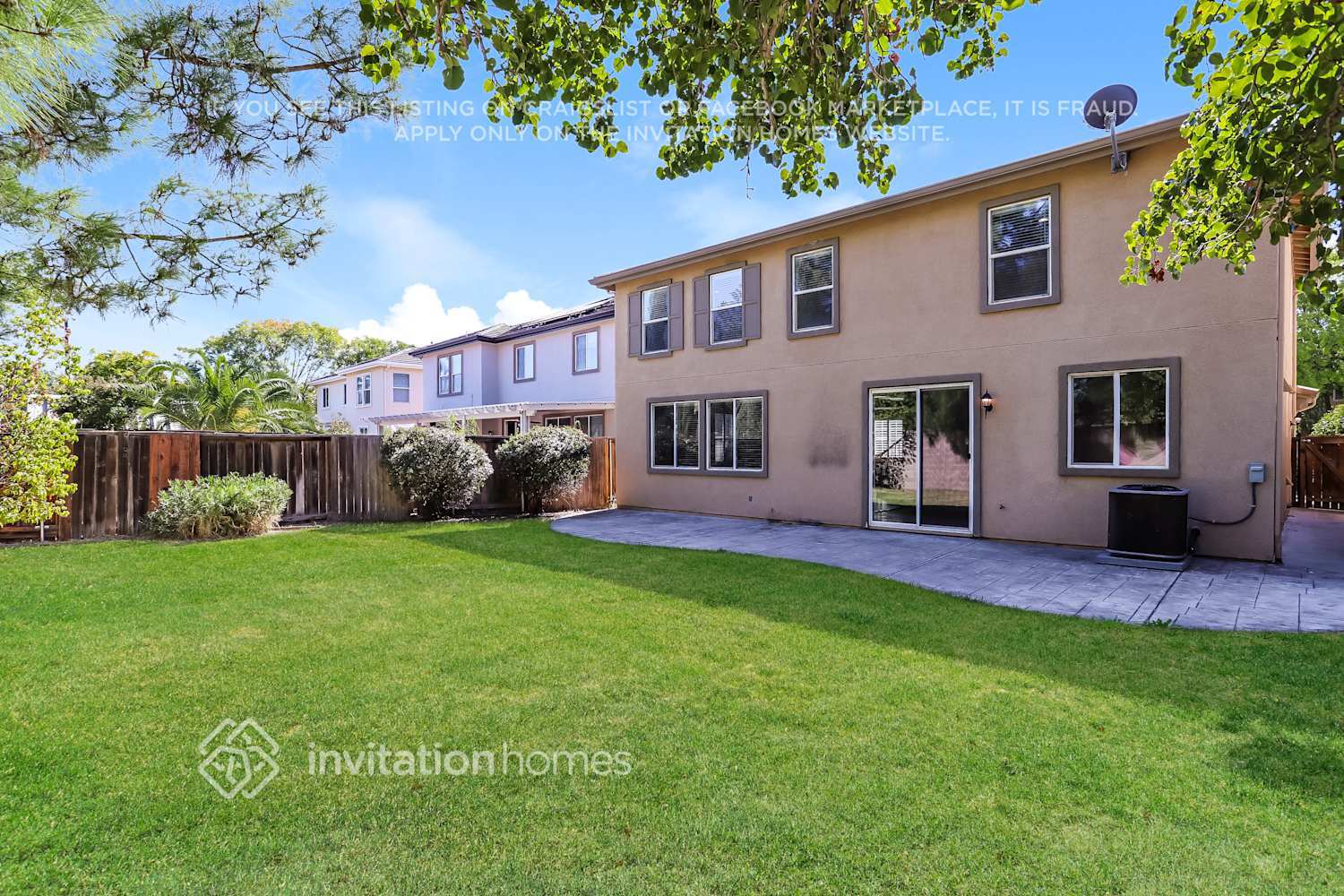 Building Photo - 1492 Drummond Ln