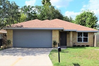 Building Photo - Charming McAllen Home + Bonus Studio