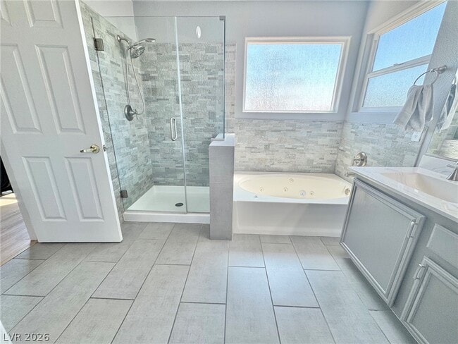 Building Photo - 216 Chiquis Ct