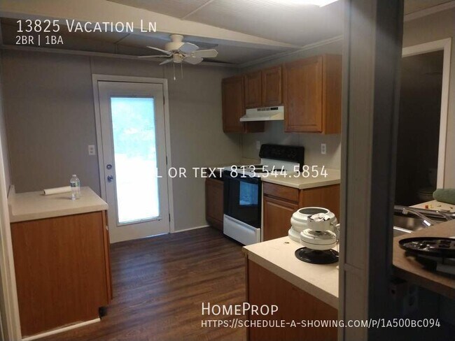Building Photo - 13825 Vacation Ln