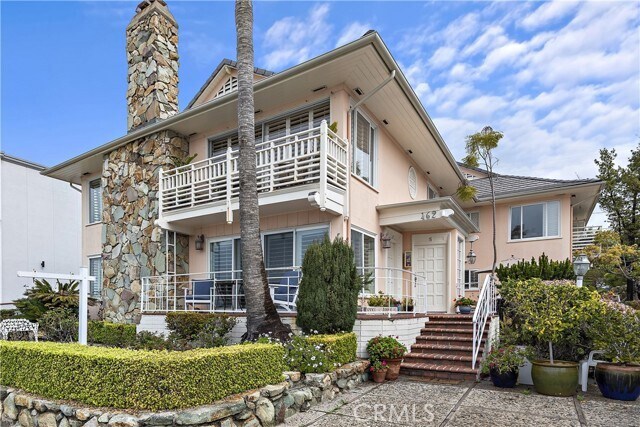 Building Photo - 462 Cliff Dr